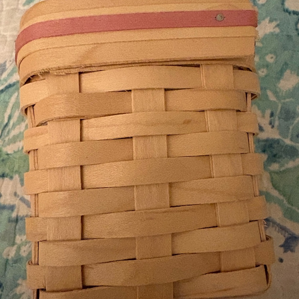 Pink Ribbon Basket - Picture 4 of 9